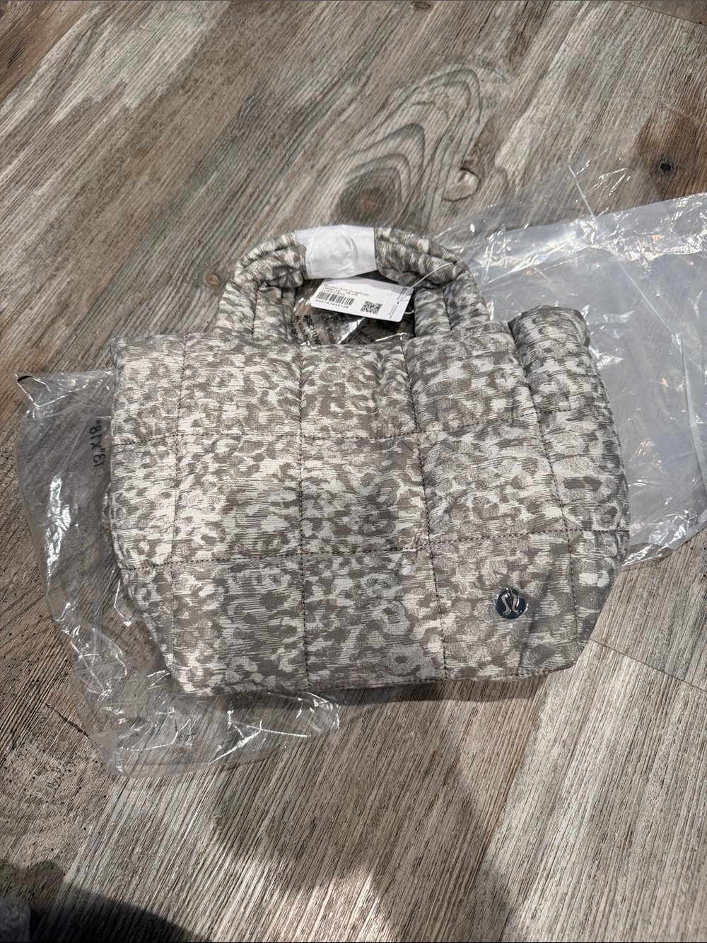 NEW with tags! Quilted Grid Crossbody Bag 5L Leopard White Opal Carbon Dust
